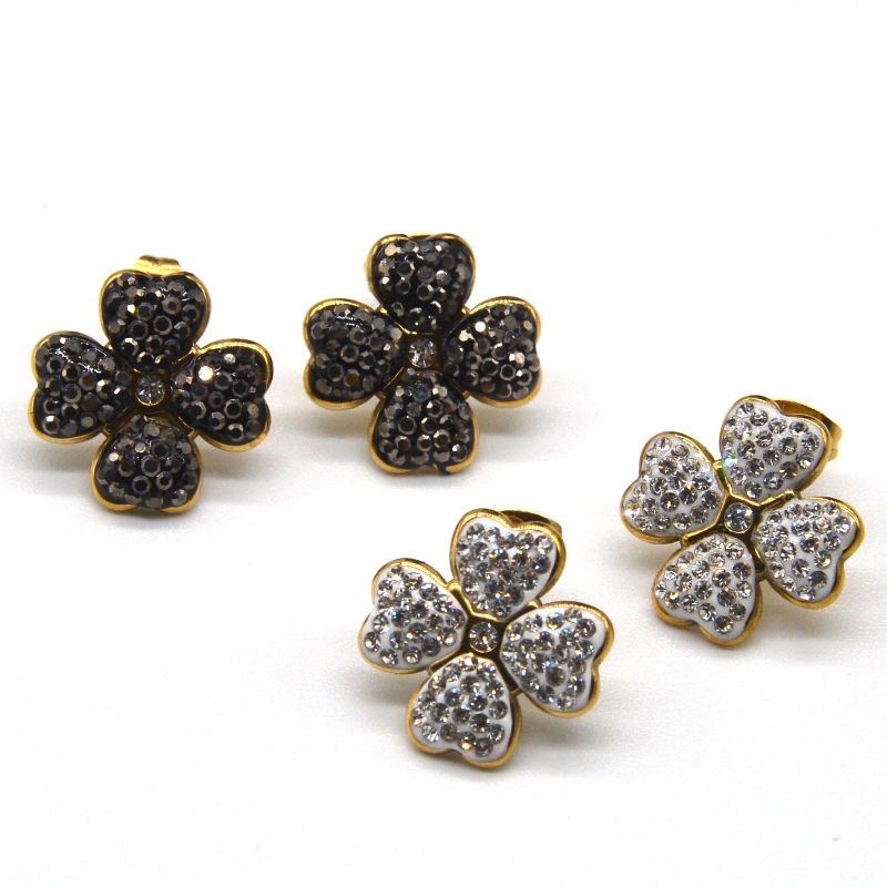 Four-leaf clover earrings, suitable for girls and ladies, love heart-shaped black/white earrings, China Ruifanbao jewelry processing factory